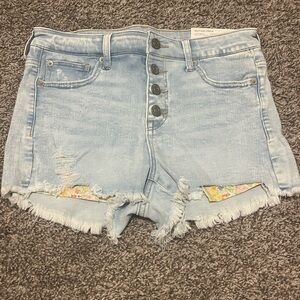 American Eagle Hi-Rise Shortie Jean Shorts – Size 4 (27W) NWT